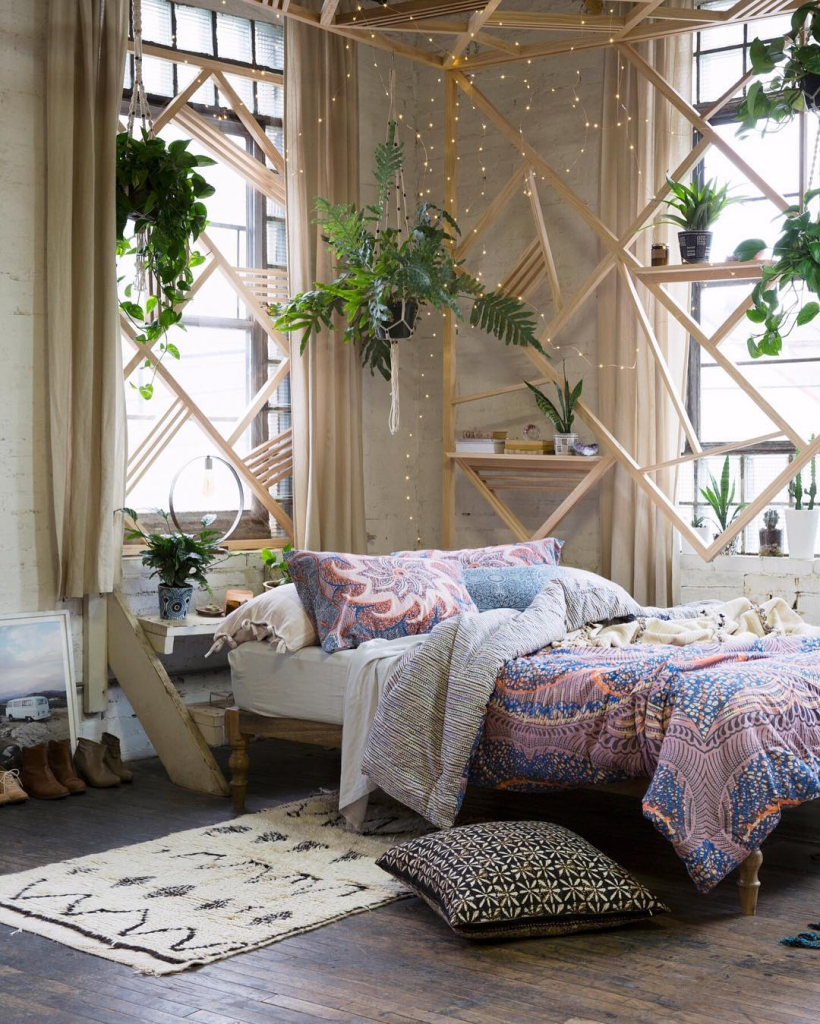urban-outfitters-room-1-820x1024